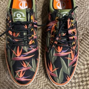 Radii - Black Birds Of Paradise Print Low Top Shoes Size 10.5 Mens